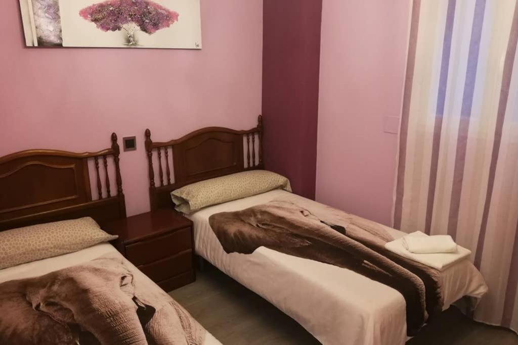 Apartamento Centrico , Wifi + Desayuno Logroño Kültér fotó
