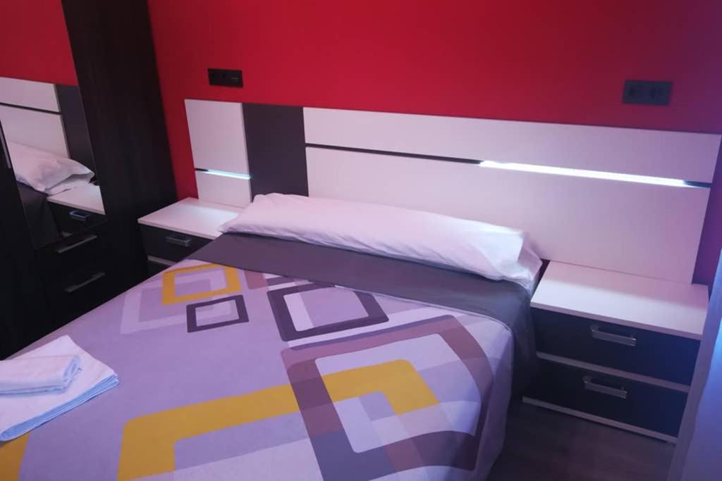 Apartamento Centrico , Wifi + Desayuno Logroño Kültér fotó